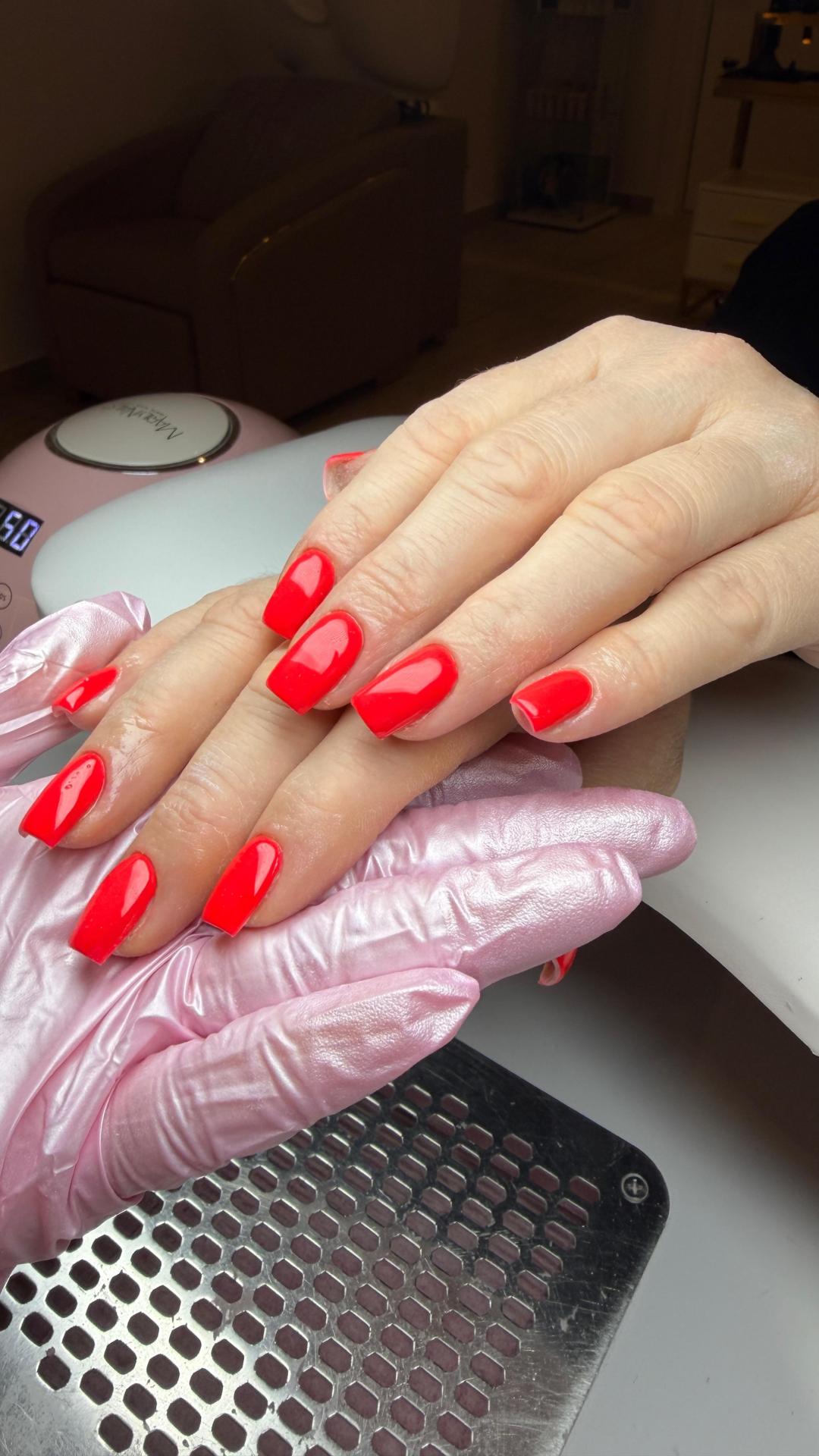 SABRINA STRIJA BEAUTY & SPA #zagreb Manikura Manikura + trajni lak