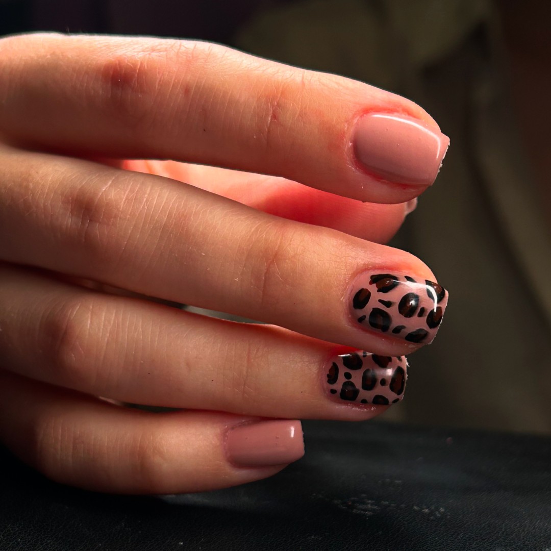 Femme Fatale #zagreb Gel lak Trajni lak - ruke