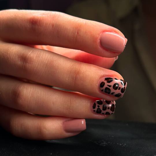 Femme Fatale #zagreb Gel lak Trajni lak - ruke