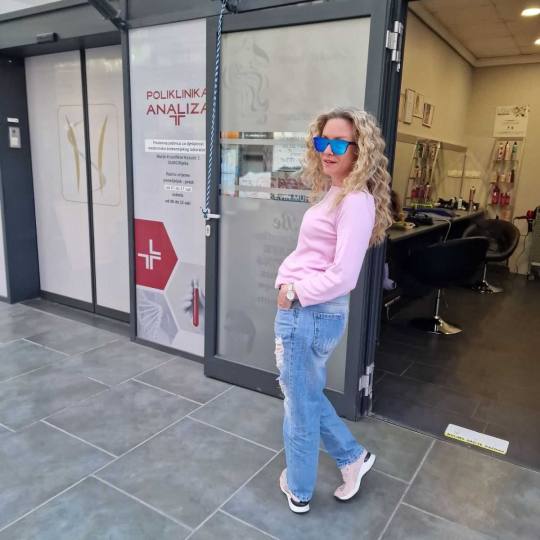 Studio Divas #rijeka Bojanje kose Šišanje + fen frizura + toniranje + balayage - ekstra duga kosa 