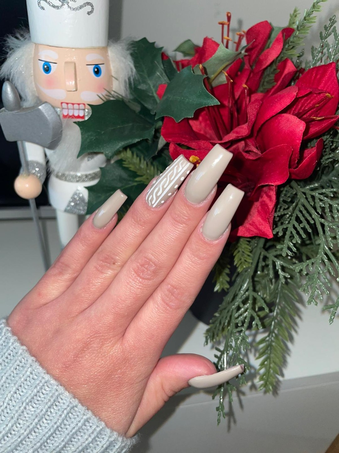 Nail service #zagreb Izlivanje noktiju Nadopuna noktiju - L dužina