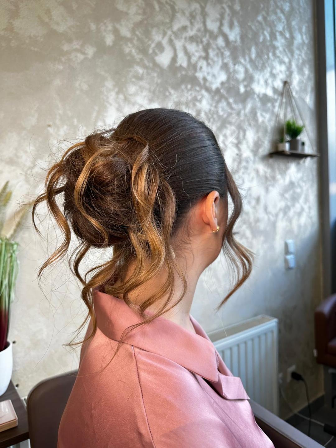 Style - Dankovečka 8 #zagreb Svečane i frizure za svadbu Svečana frizura - valovi+složena punđa (obavezne konzultacije)