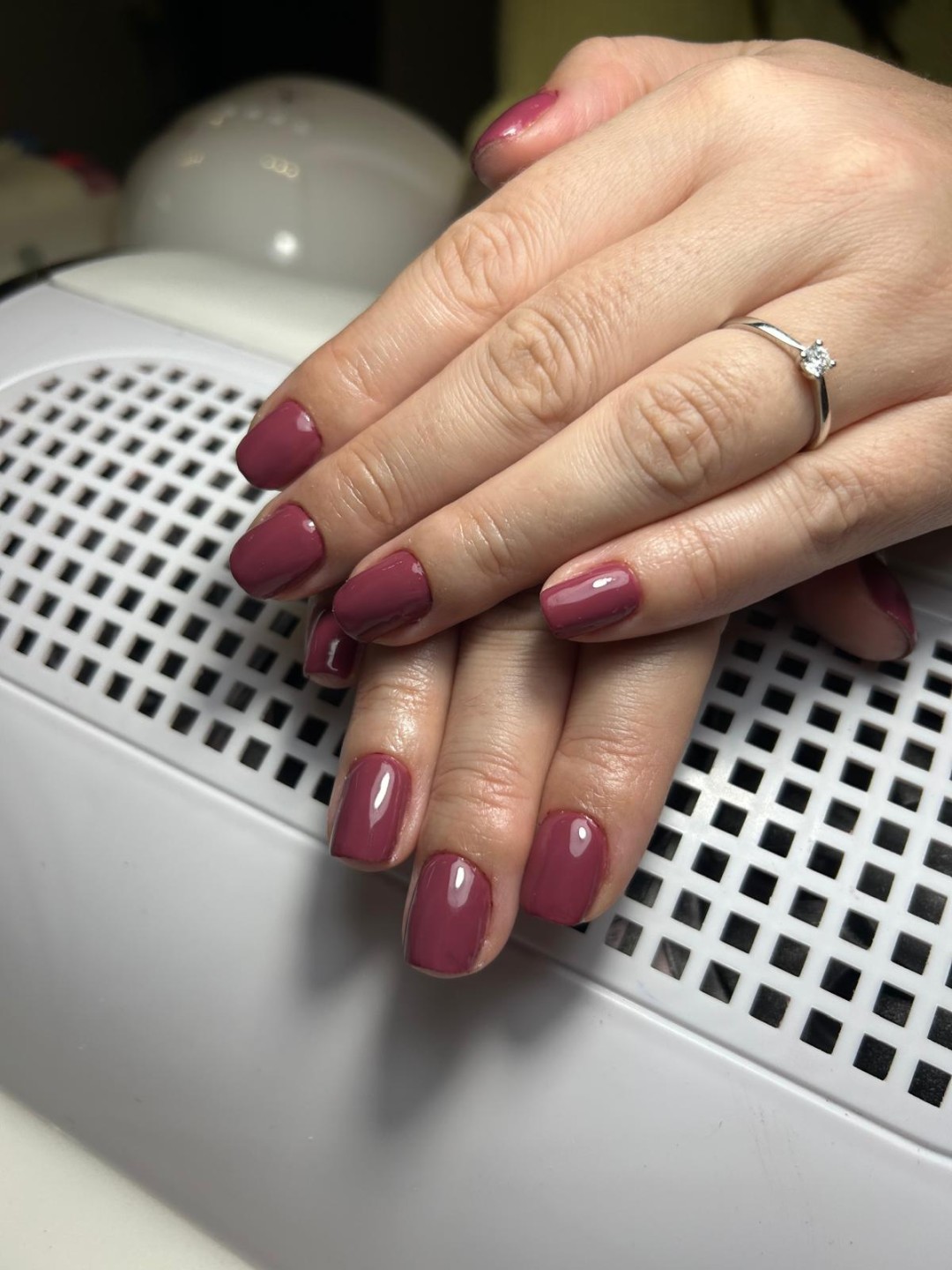 Estetska pedikura + trajni lak - Glow Differently, Zagreb Estetska pedikura Nokti Estetska pedikura, Zagreb, Donji grad - Centar