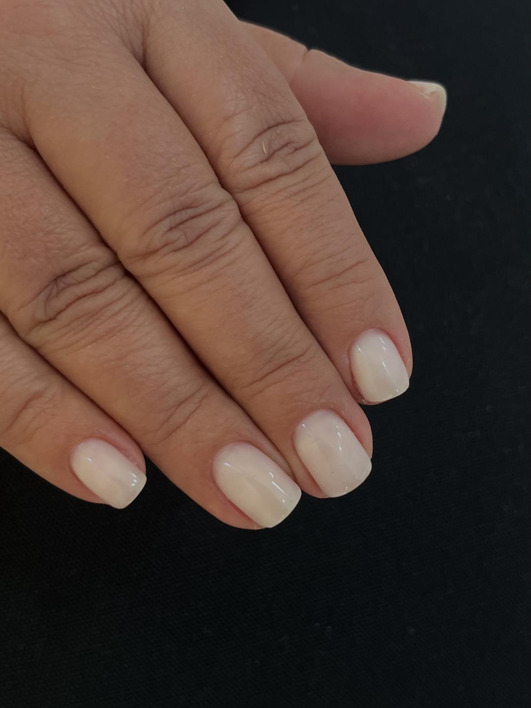 Comby manikura i gradivni trajni lak -ruke - Mia’s Beautique, Zagreb Gel lak Nokti Gel lak, Zagreb, Stenjevec