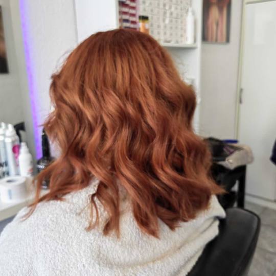 Wikleraj & Frajeraj #zagreb Feniranje i stiliziranje Fen frizura - poluduga kosa