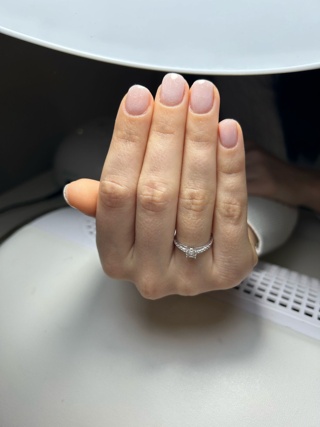 Glow Differently #zagreb Manikura Manikura + trajni lak