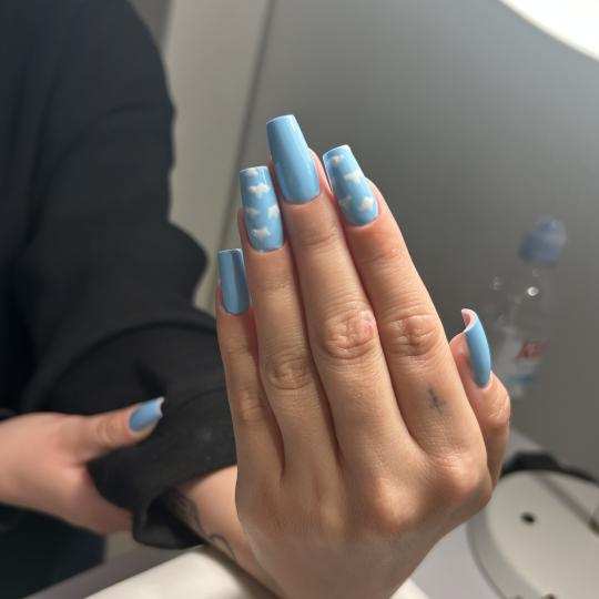LoveGlam beauty studio #zagreb Izlivanje noktiju Nadopuna noktiju - L dužina