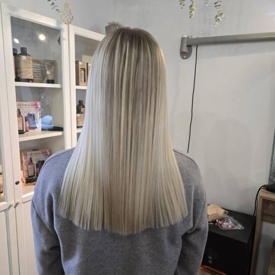 Glow Differently usluga