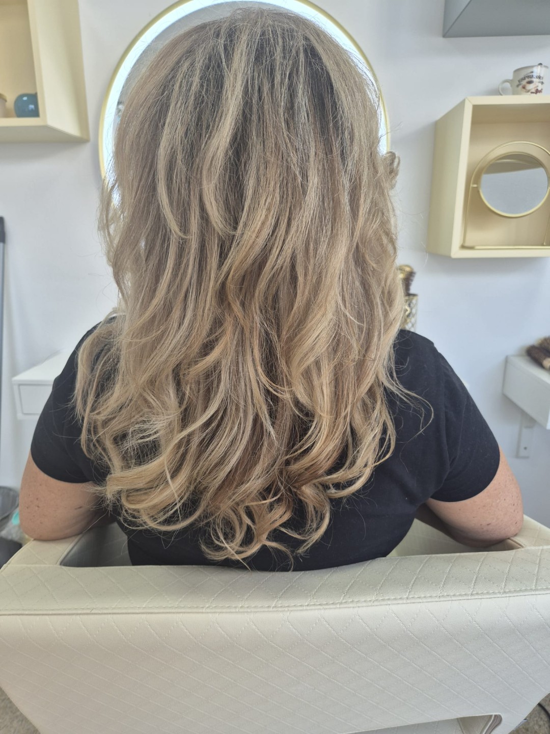 Beauty Box Studio #osijek Žensko šišanje Žensko šišanje + fen frizura - duga kosa