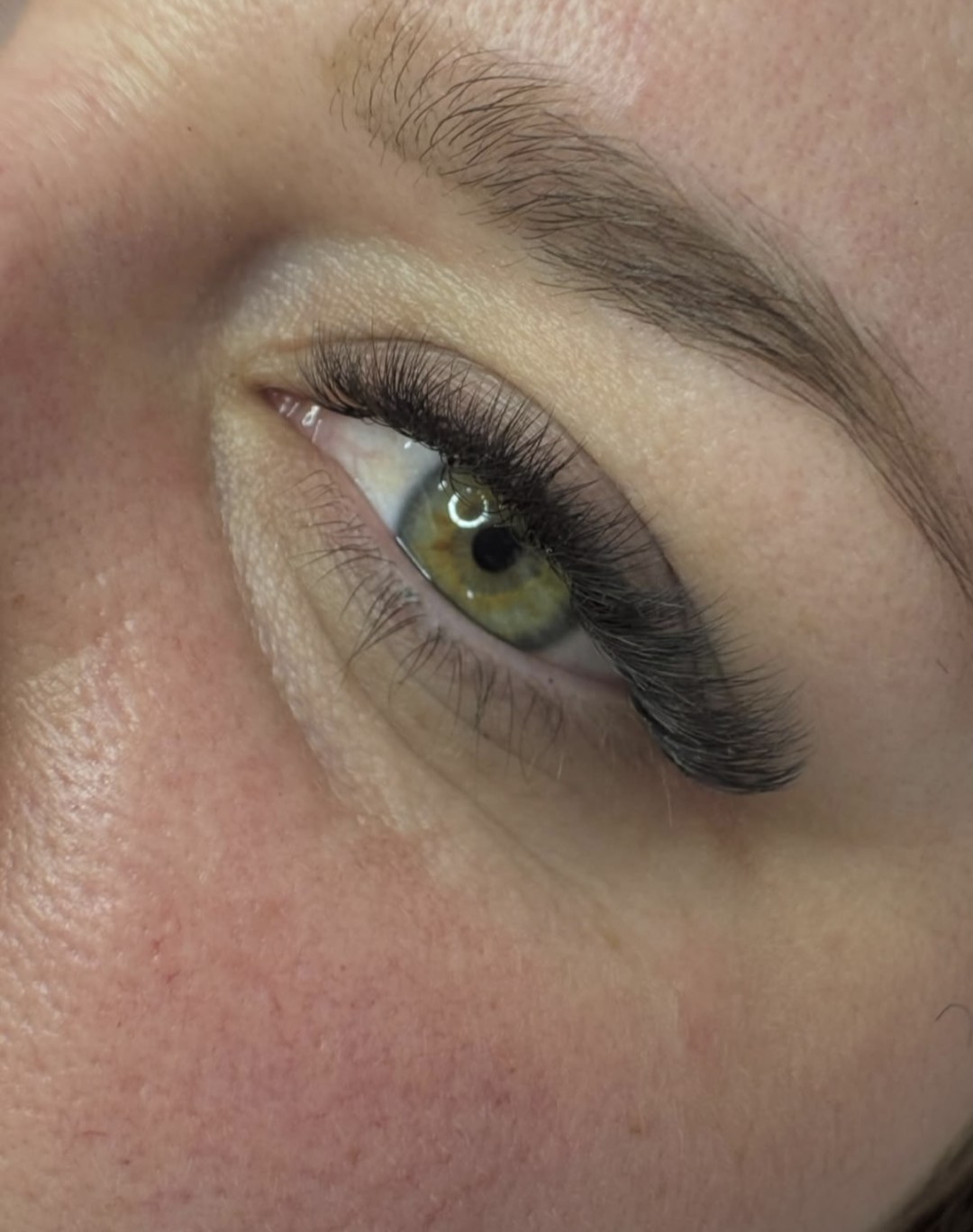 Noir beauty #zagreb Nadogradnja trepavica Nadopuna klasicnim trepavica nakon 2 tjedna