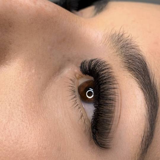 Bad Lilly #zagreb Nadogradnja trepavica Ugradnja volumenskih trepavica