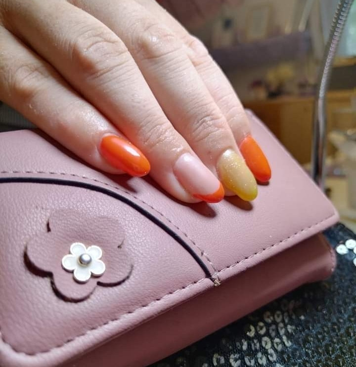 Gel na prirodne nokte - M dužina - Beauty by Lina, Bjelovar Gel lak Nokti Gel lak, Bjelovar, Centar