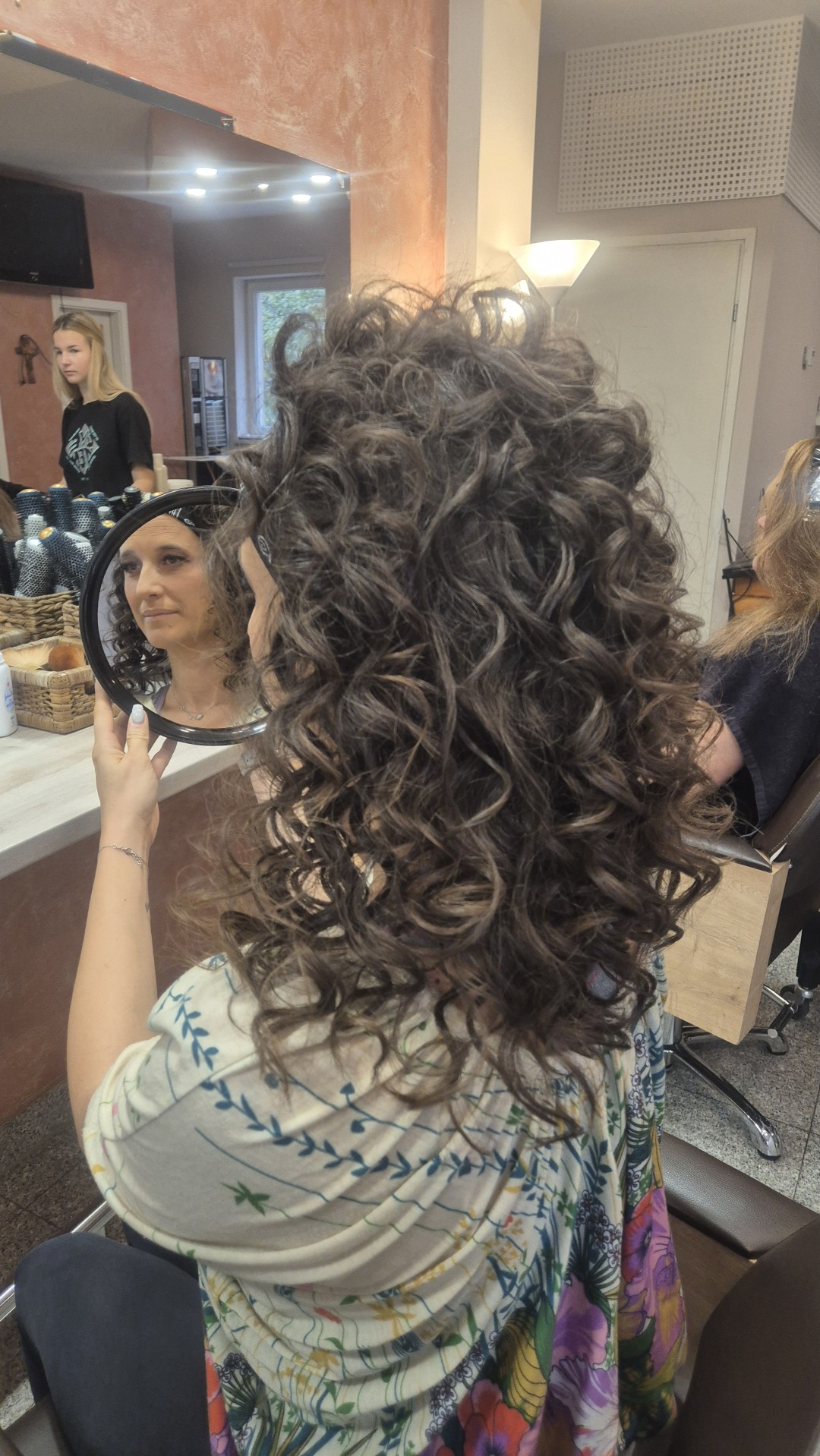 Studio Extreme #zagreb Svečane i frizure za svadbu Svečana frizura - poluduga kosa