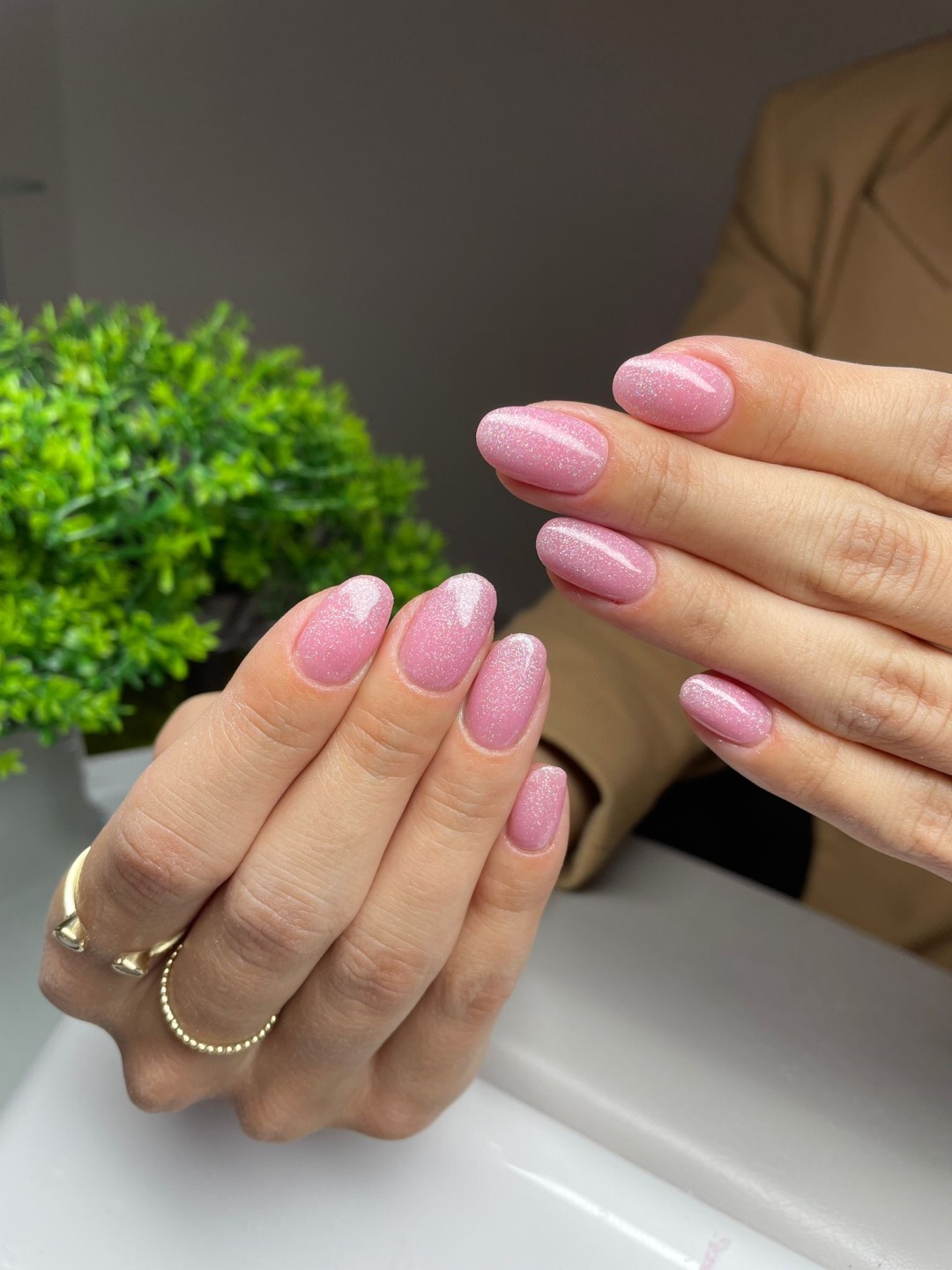 Gel lak - M dužina - Glow&Go, Zagreb Gel lak Nokti Gel lak, Zagreb, Stenjevec