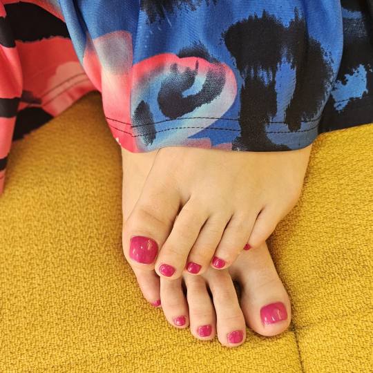 Luna Beauty studio #zagreb Estetska pedikura Estetska pedikura + trajni lak