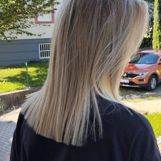 Hairlookboutique #zagreb Bojanje kose Preljev - poluduga kosa