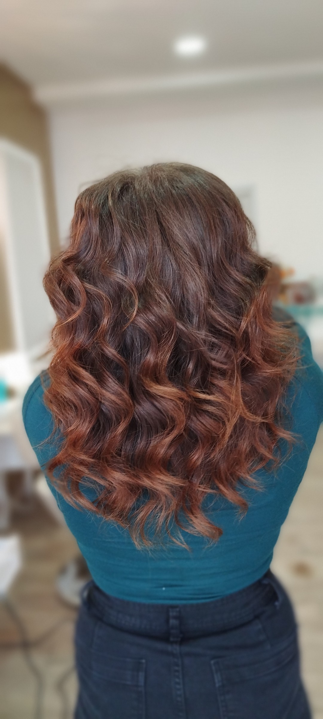 Valovi - duga kosa - Hairlookboutique, Zagreb Feniranje i stiliziranje Frizerski saloni Feniranje i stiliziranje, Zagreb, Novi Zagreb – zapad