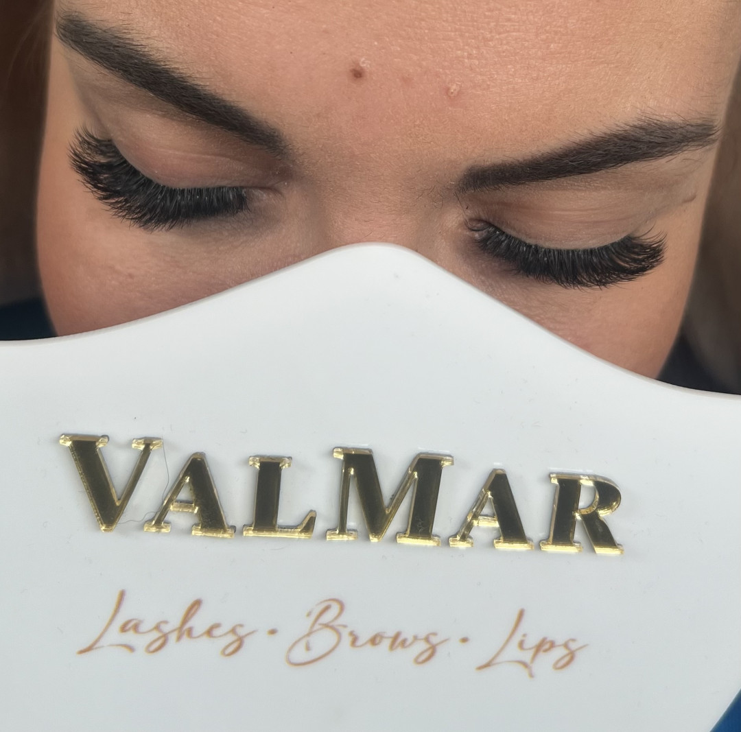 Nadopuna volumenskih trepavica - do 28 dana - ValMar, Zagreb Nadogradnja trepavica Lice Nadogradnja trepavica, Zagreb, Peščenica – Žitnjak