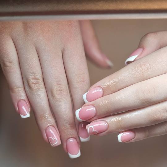 Luna Beauty studio #zagreb Manikura Nadopuna gelom+french