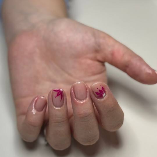 Beauty centar Marilyn #velika-gorica Gel lak Pojačani trajni lak - ruke M