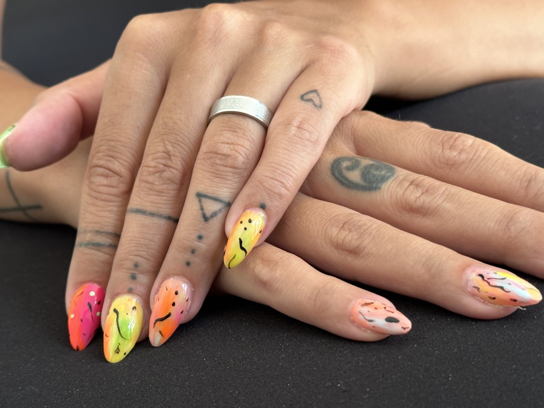 Beauty studio L #zagreb Nadogradnja noktiju Ugradnja noktiju dužina S/M