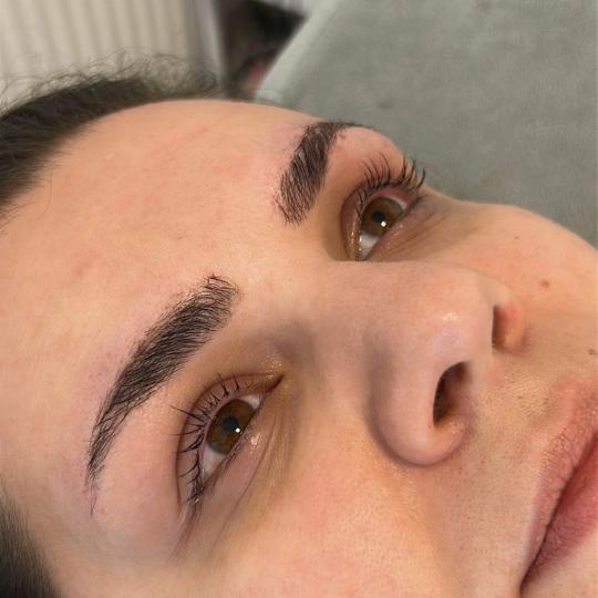 Minie 2 #zapresic Obrve Brow lift + lash lift + korekcija obrva + bojanje obrva i trepavica Obrve