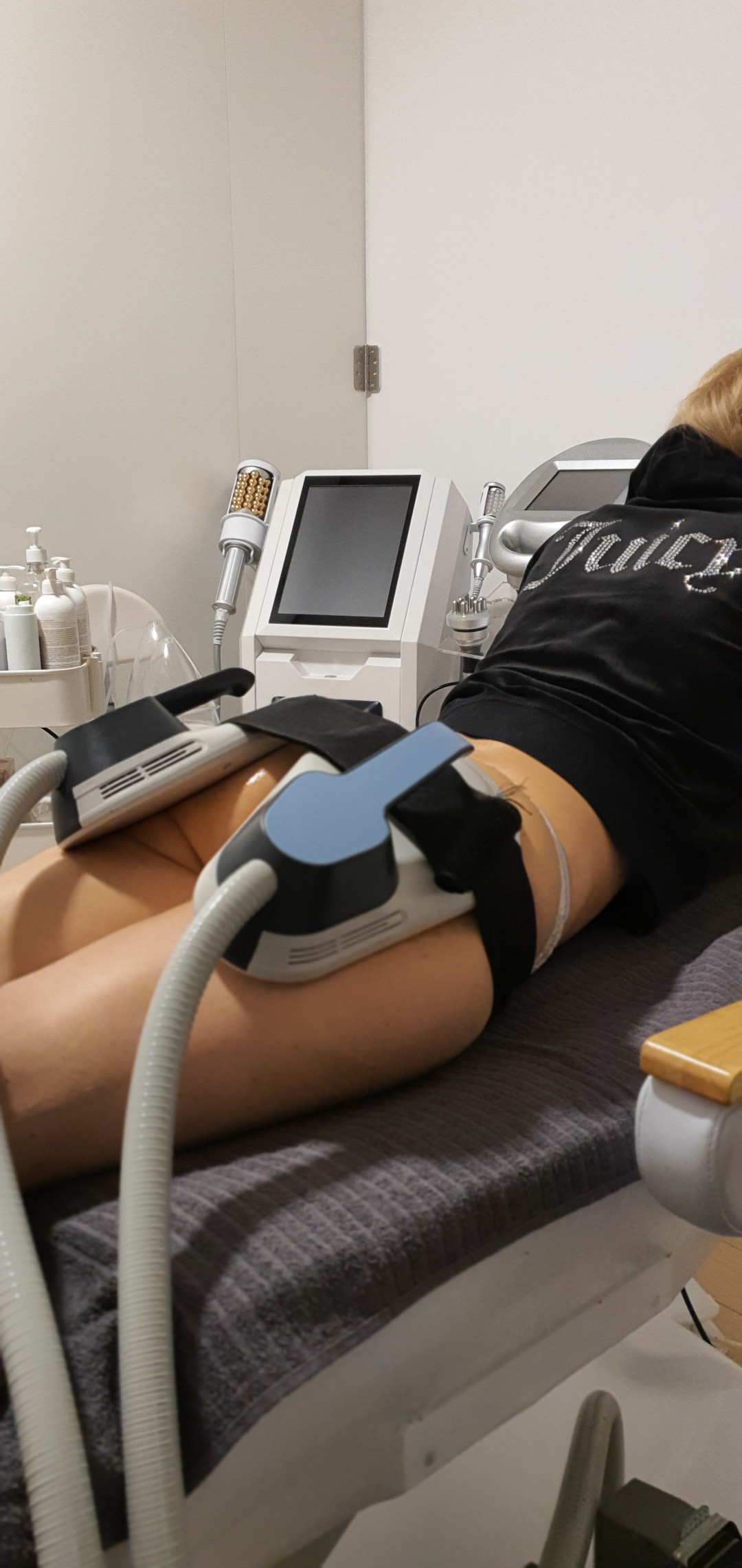 SOLO Beauty Centar #zagreb Tretmani tijela EMSZero 4 aplikatora -2 zone - 30 minuta