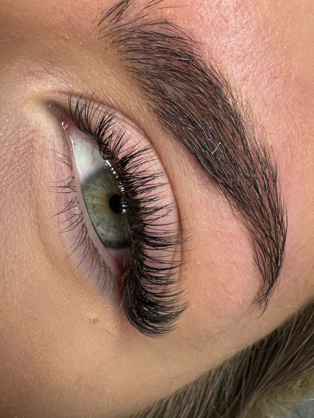 Nadopuna volumenskih trepavica - do 4 tjedna - MOELL beauty, Zagreb Nadogradnja trepavica Lice Nadogradnja trepavica, Zagreb, Peščenica – Žitnjak