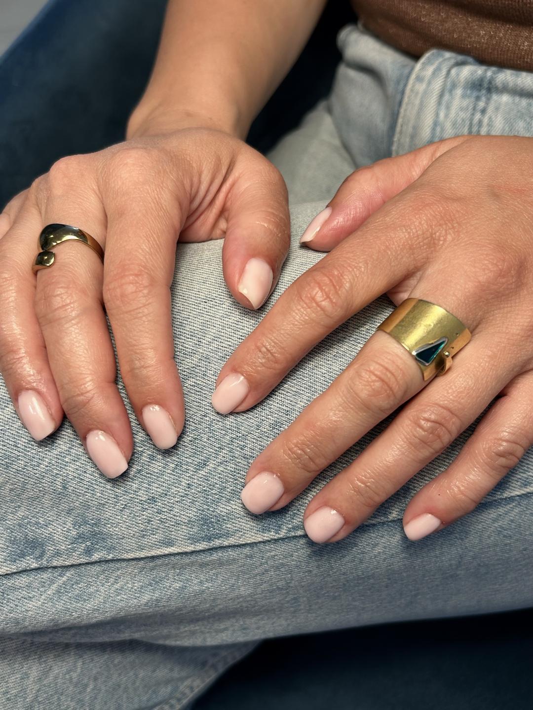 Gellak-gradivni trajni lak S/M - LoveGlam beauty studio, Zagreb Gel lak Nokti Gel lak, Zagreb, Donji grad - Centar