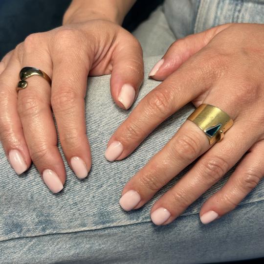 LoveGlam beauty studio #zagreb Gel lak Gellak-gradivni trajni lak S/M