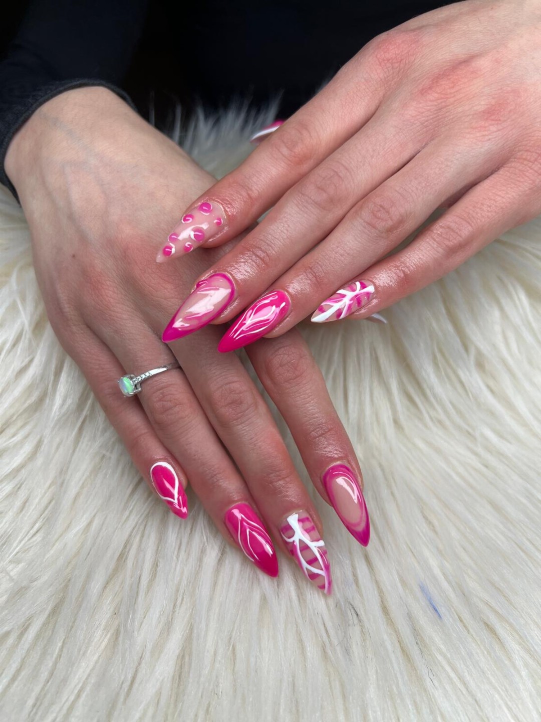 Beauty Centar Miss #zagreb Izlivanje noktiju Izlivanje noktiju gelom - L dužina