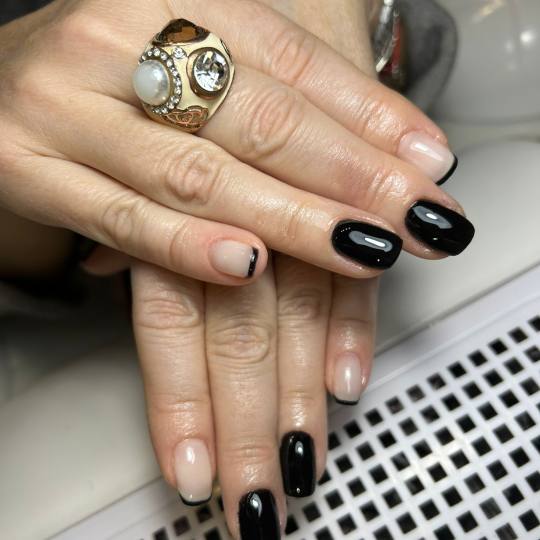 Glow Differently #zagreb Manikura Manikura + trajni lak