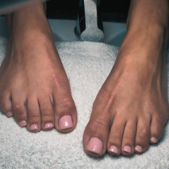 Josea beauty studio #zagreb Estetska pedikura Estetska pedikura i gel
