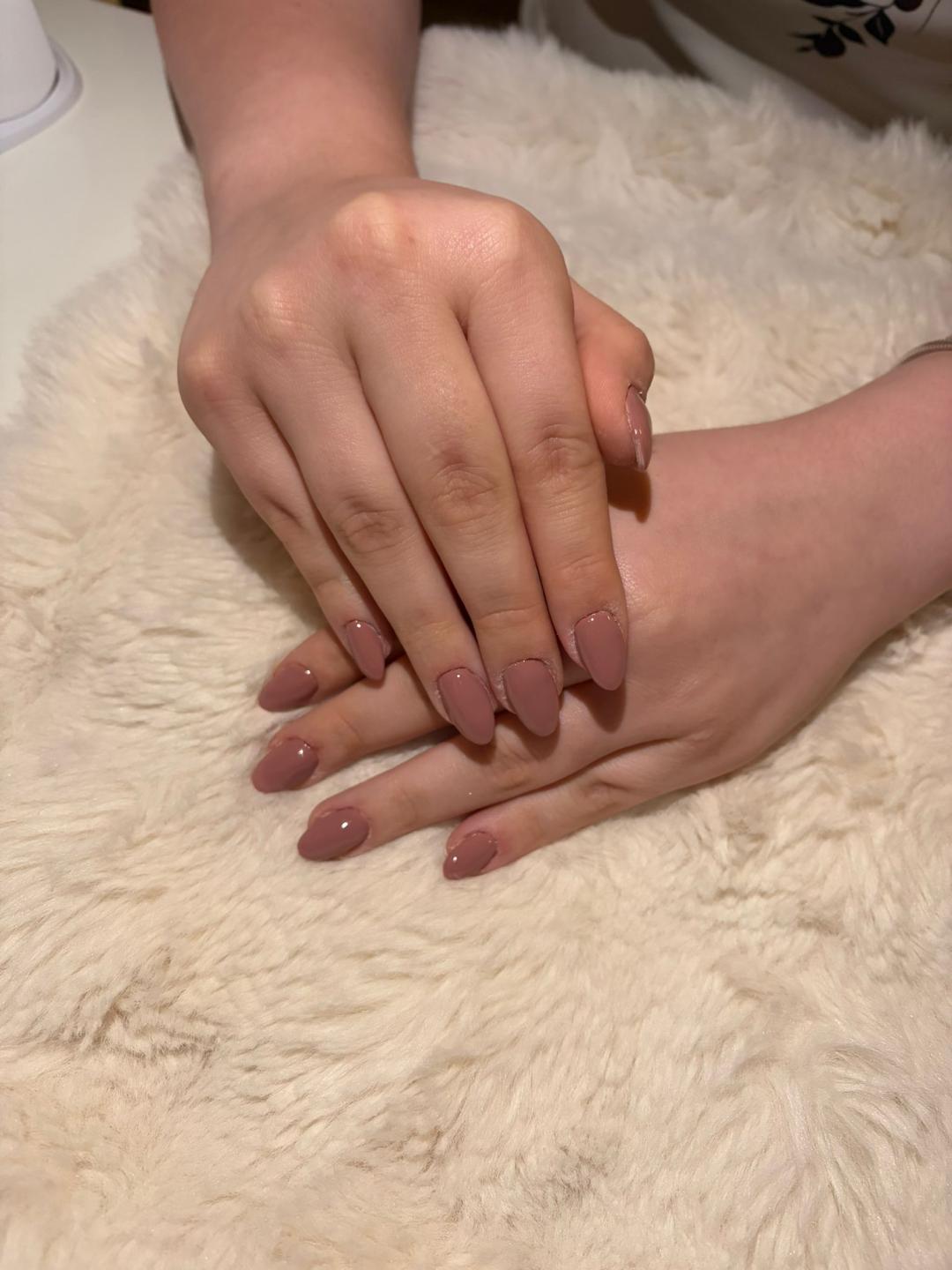 SolGabi #zlatar Ojačavanje noktiju Geliranje prirodnih noktiju