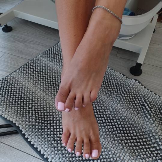 Roses & friends usluga