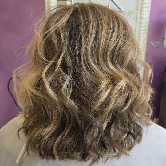 Headline #zagreb Balayage
Šišanje i frizura