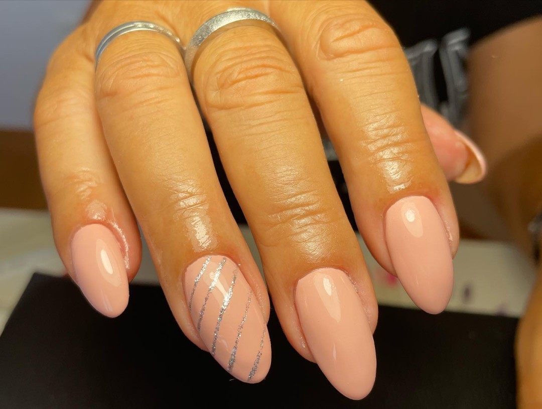 Beauty studio Maja #zagreb Nadogradnja noktiju Korekcija ugradnje noktiju - M dužina