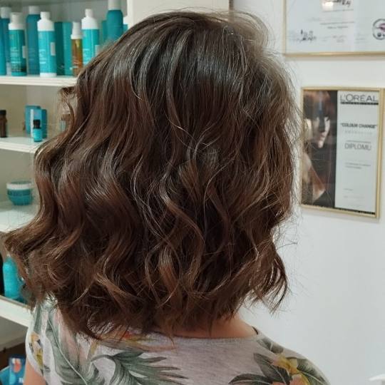 Hairlookboutique #zagreb Žensko šišanje Žensko šišanje + pranje kose + valovi - poluduga kosa