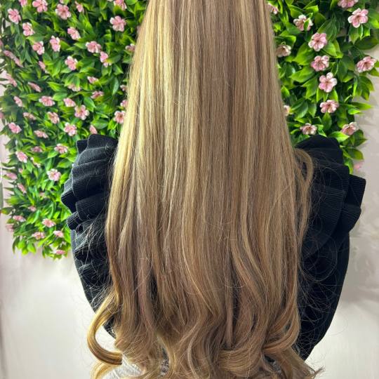 Beauty Studio Amina #zagreb Pramenovi Pramenovi na foliju + šišanje + fen frizura - ekstra duga ko