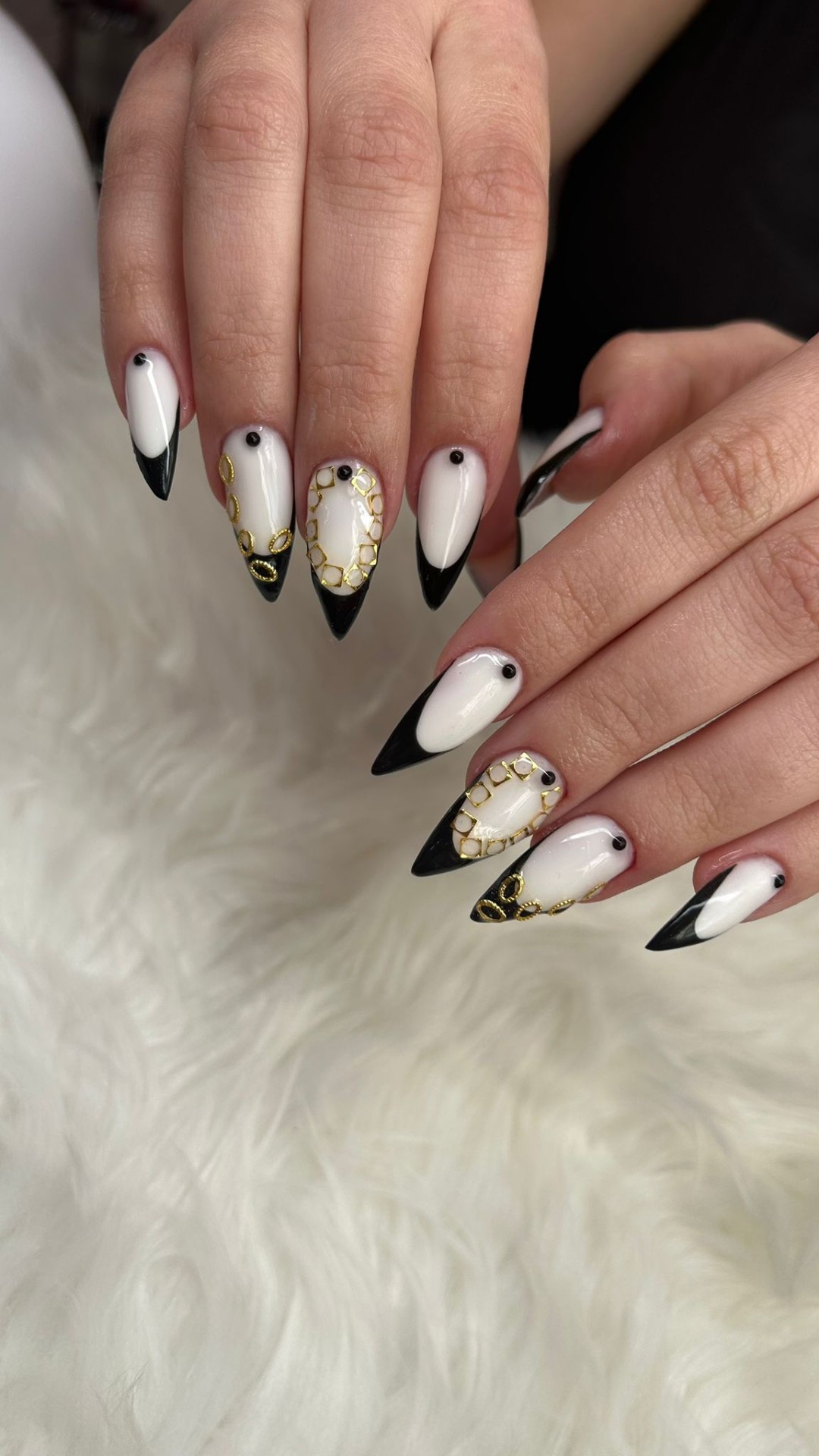 Gel ugradnja noktiju - L dužina - Beauty Studio Amina, Zagreb Gel lak Nokti Gel lak, Zagreb, Gornja Dubrava