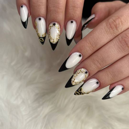 Beauty Studio Amina #zagreb Gel lak Gel ugradnja noktiju - L dužina