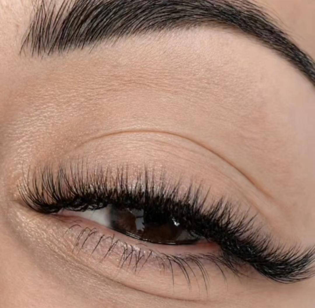 Josea beauty studio #zagreb Nadogradnja trepavica Ugradnja volumenskih trepavica
