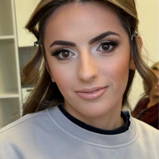 Anny_ni #zagreb Make-up / šminkanje Profesionalno šminkanje - dnevni / noćni make up