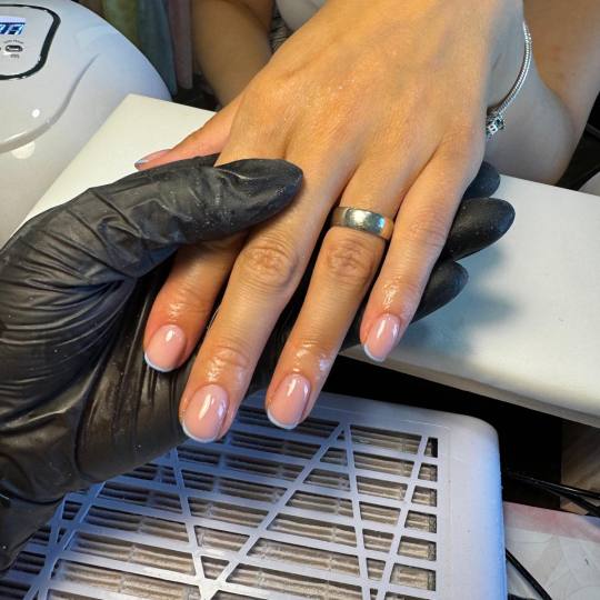 Beauty & Bliss #zagreb Korekcija noktiju Korekcija noktiju gelom vel S