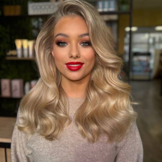 Epic Hair Design #zagreb Feniranje i stiliziranje Volumen valovi glam