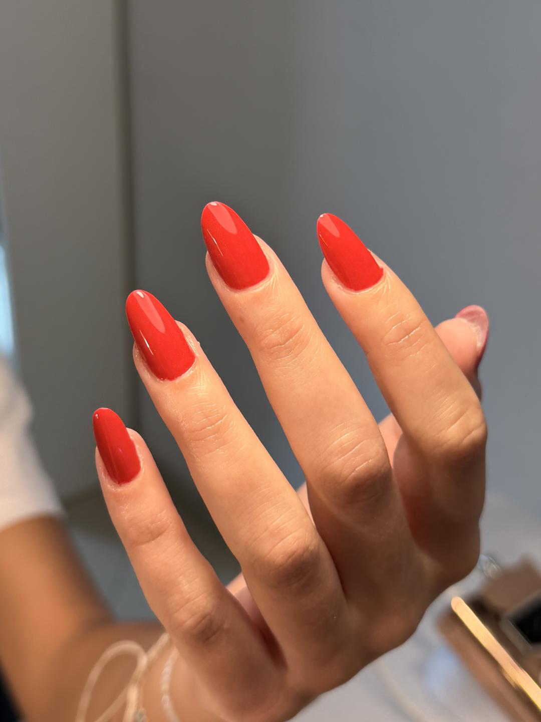 LoveGlam beauty studio #zagreb Manikura Ugradnja noktiju - M dužina