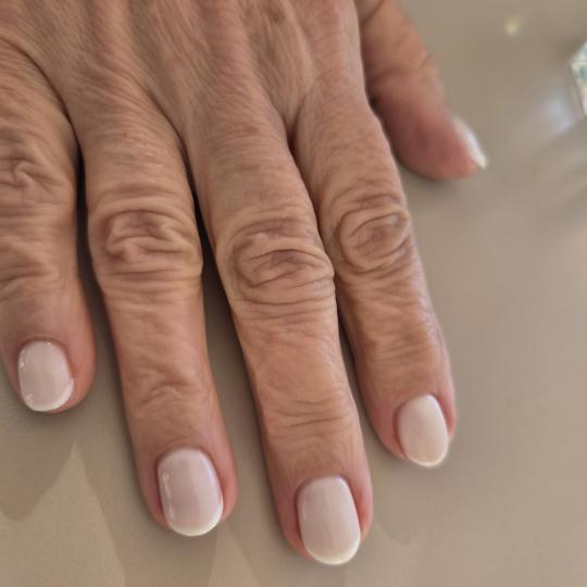 Ayu Beauty #rijeka Gel lak Trajni lak - ruke