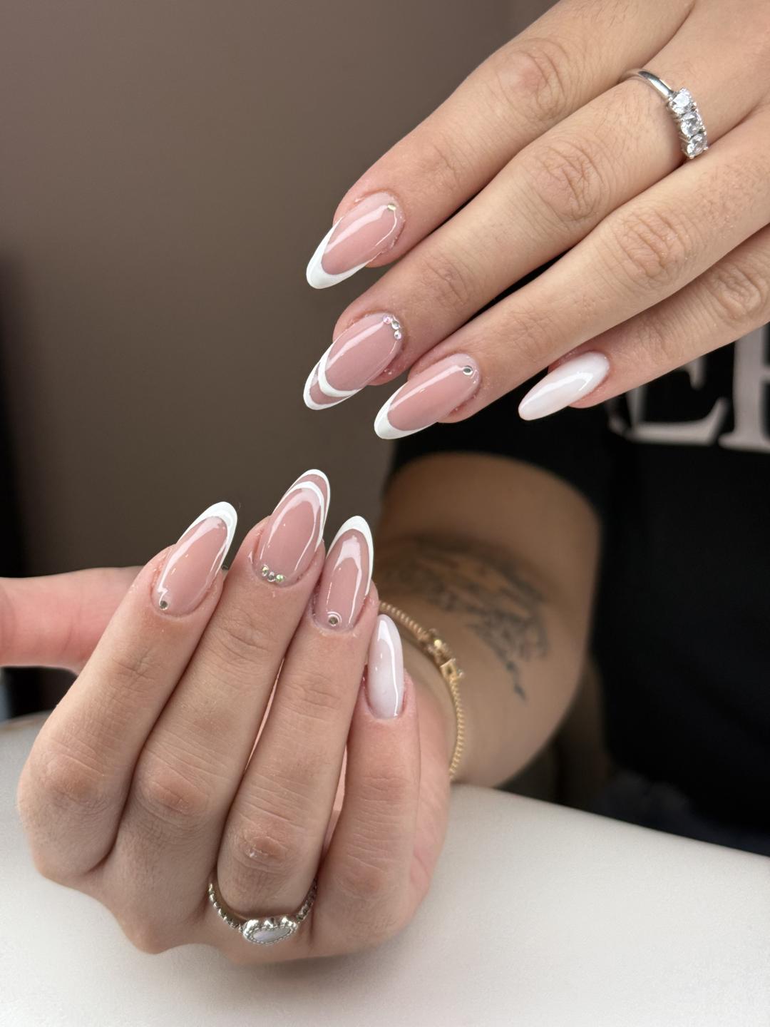 Naté Beauty Room #rijeka Nadogradnja noktiju Ugradnja noktiju - L dužina