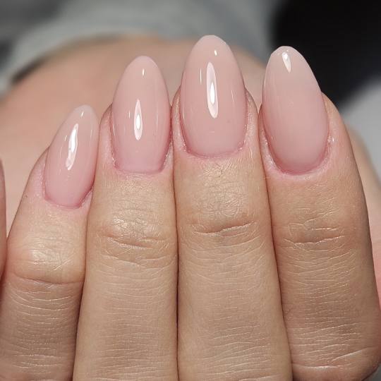 Beauty & Bliss #zagreb Nadogradnja noktiju Ugradnja noktiju gelom