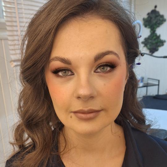 TLS #zagreb Make-up / šminkanje Profesionalno šminkanje + umjetne trepavice - za dame Sminkanje za